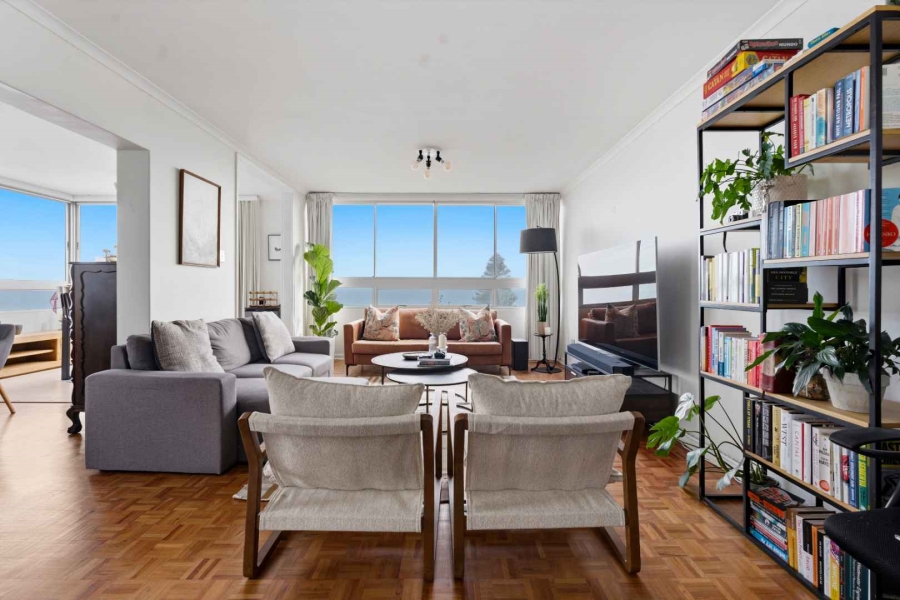 2 Bedroom Property for Sale in Sea Point Western Cape
